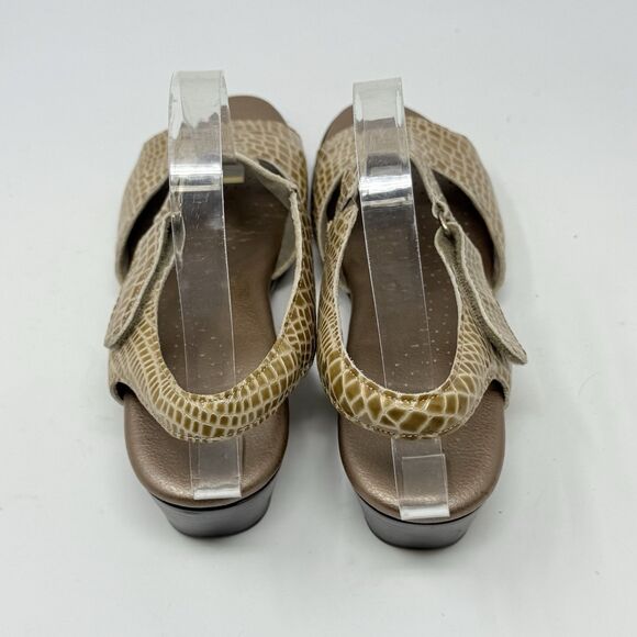 SAS Suntimer Slingback Sandals Womens 9 S Slim Tan Gold Croc Print Hook Loop - Picture 9 of 16